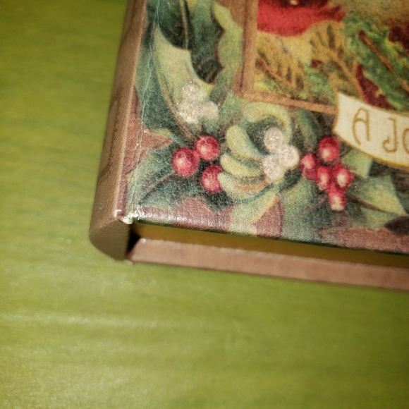 A Joyful Christmas Faux Book / Stash Box - Vintage Santa - Picture 6 of 10